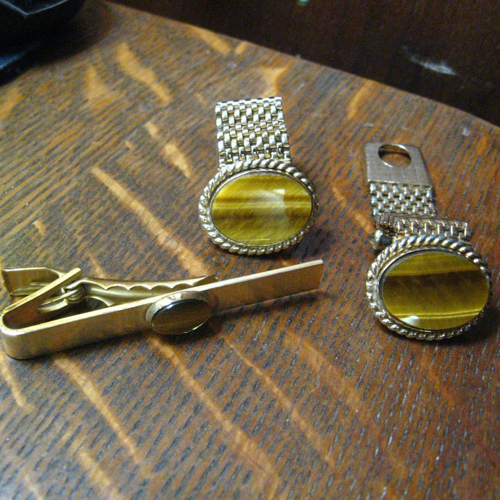 Mid Century Destino Cufflinks Tie Bar